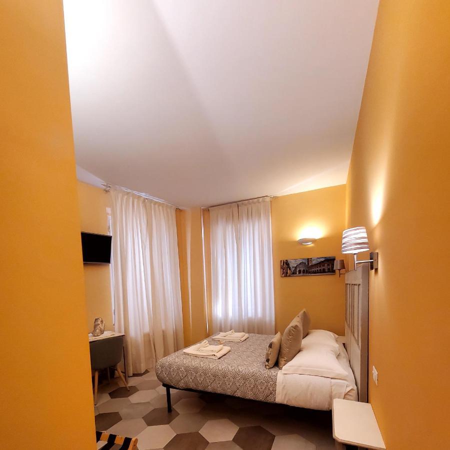 Residenza Fillanfi Hotel ลุคคา ภายนอก รูปภาพ
